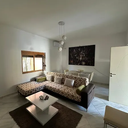 Apartment Mbreti Monun