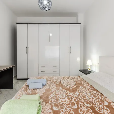 Mbreti Monun * Дуррес