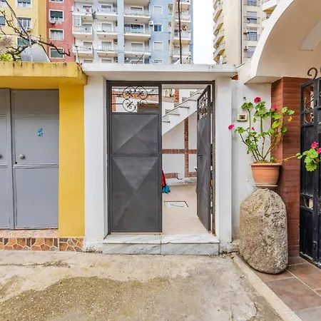 Апартаменты Mbreti Monun Дуррес