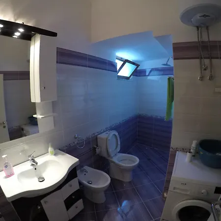 Mbreti Monun Apartment *