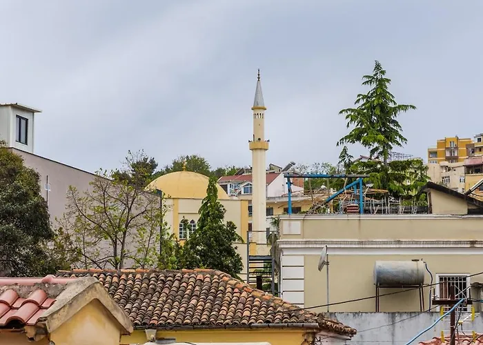 Mbreti Monun Apartment