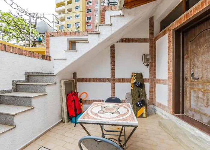 Mbreti Monun Durrës