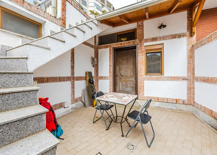 Mbreti Monun Apartment