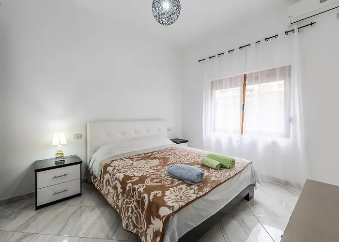 Mbreti Monun Apartment Durrës