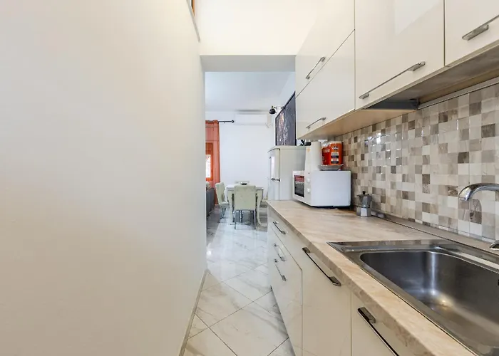 Mbreti Monun Durrës