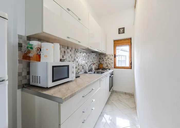 Mbreti Monun * Durrës