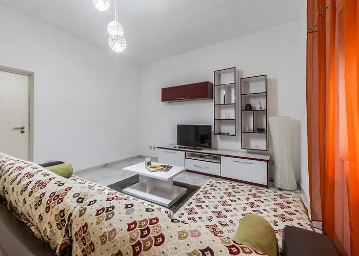 Apartment Mbreti Monun *