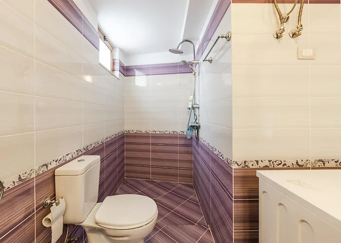 Mbreti Monun Apartment *