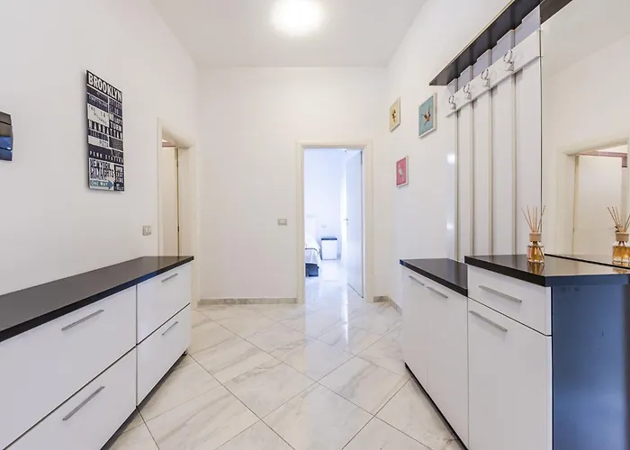 Mbreti Monun Durrës